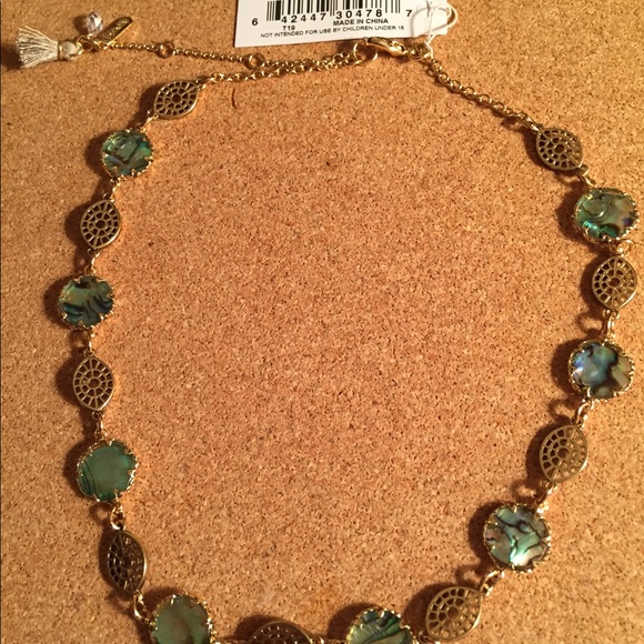 Women’s fashion necklace - Picture 2 of 2